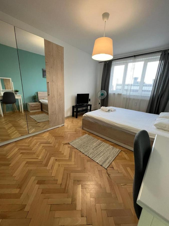Al Malina 3Bdr Family Apt With Parking Space Near Airport And Iec Sofia Exteriör bild