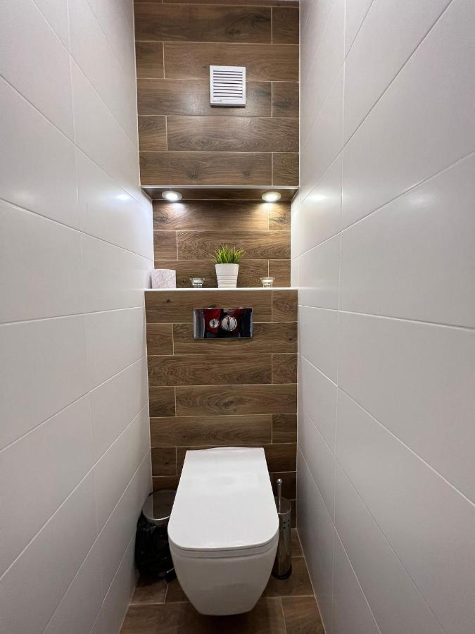Al Malina 3Bdr Family Apt With Parking Space Near Airport And Iec Sofia Exteriör bild